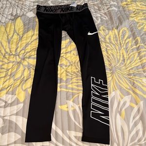 Nike boys black dri-fit leggings size medium